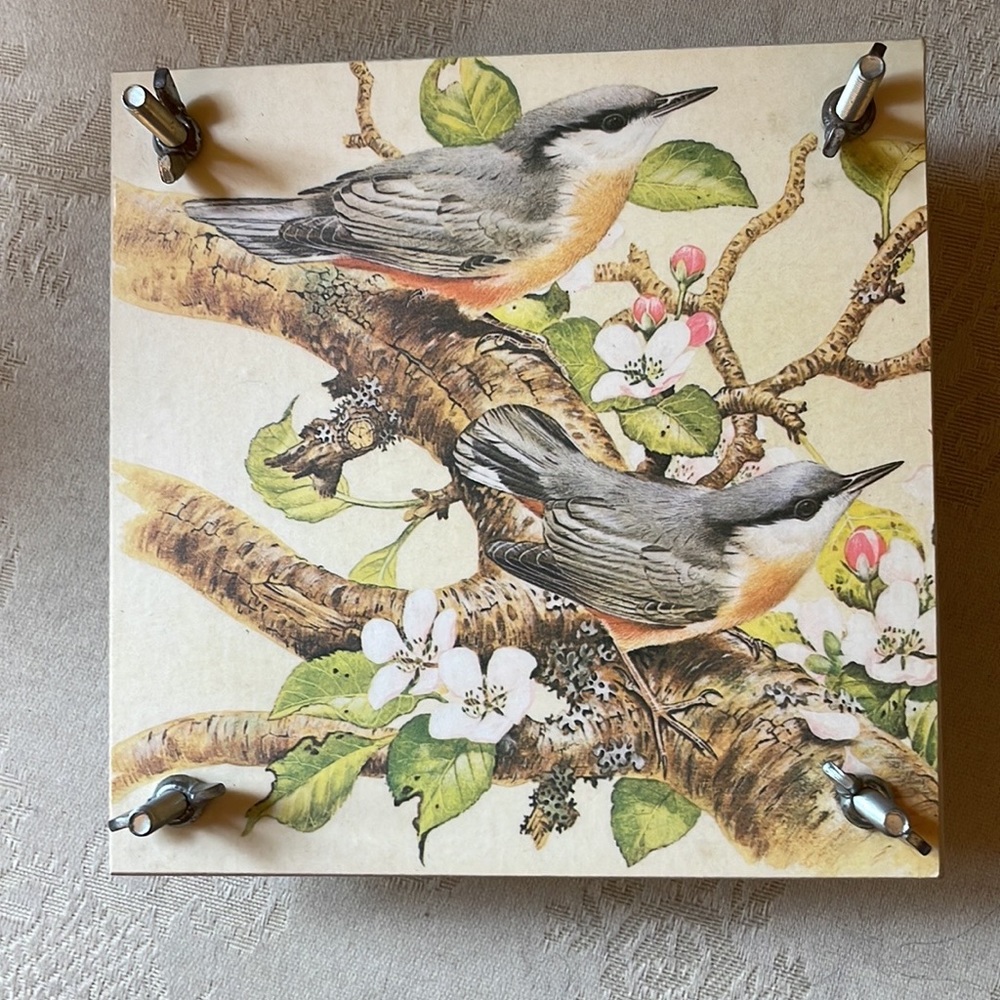 New Old Stock wood flower press with robin bird motif, adjustable thickness